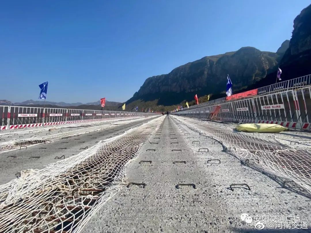 安陽道路越走越寬廣沿太行高速安陽段建設正酣